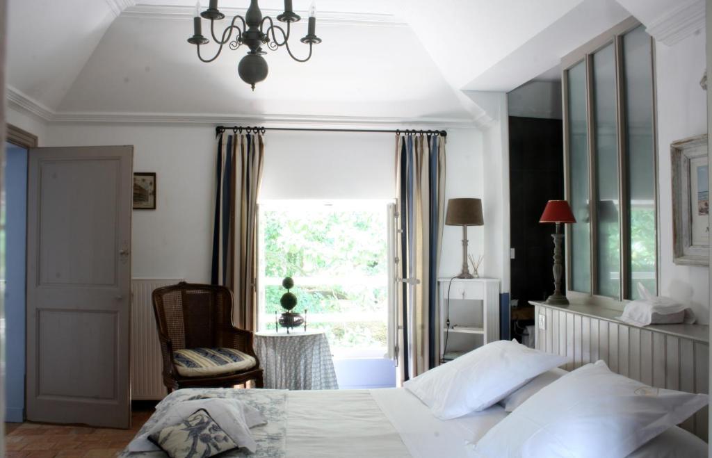 Bed and Breakfast Chateau De L'Oiseliniere Gorges  Pokój zdjęcie